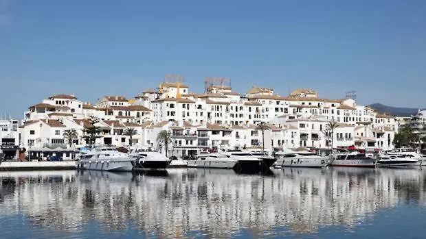 Puerto Banus Frontline With Amazing Sea Views
