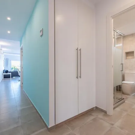 Puerto Banus Frontline With Amazing Sea Views *